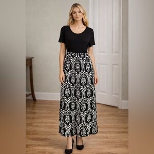 Grecerelle Black & White Maxi Dress – Size XL